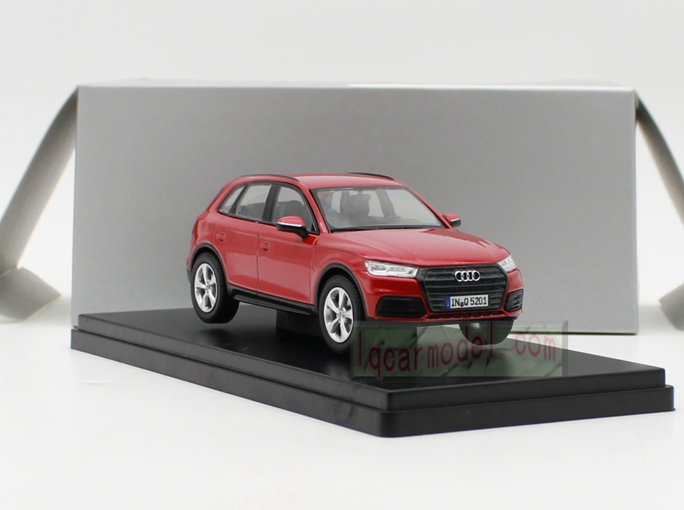 1/43 Scale AUDI Q5 SUV Diecast Car model Red
