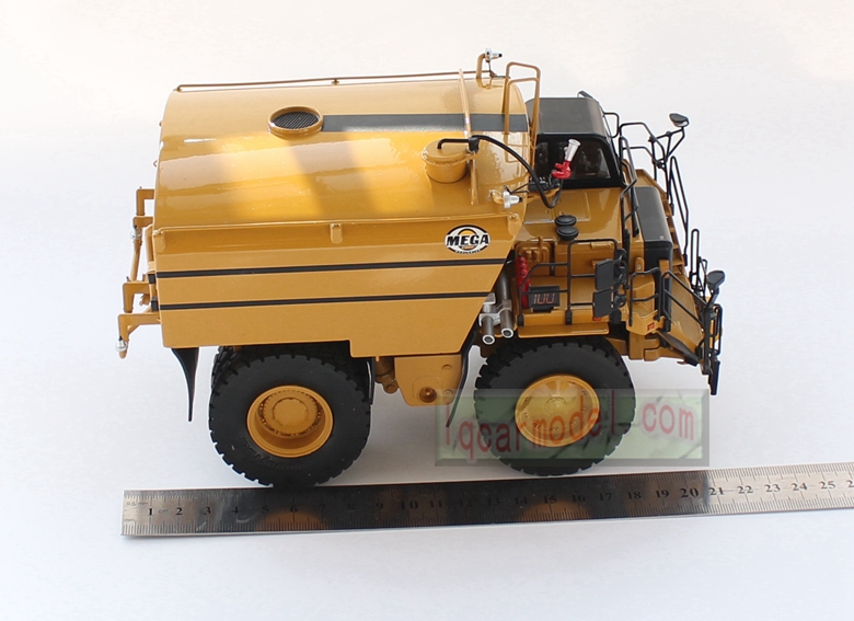 1/48 CCM Cat 777G Water Truck with MEGA MTT20 Caterpillar Diecast