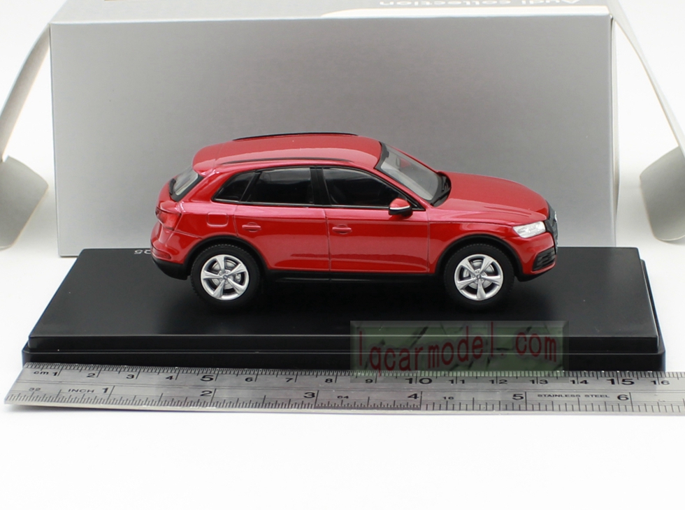1/43 Scale AUDI Q5 SUV Diecast Car model Red