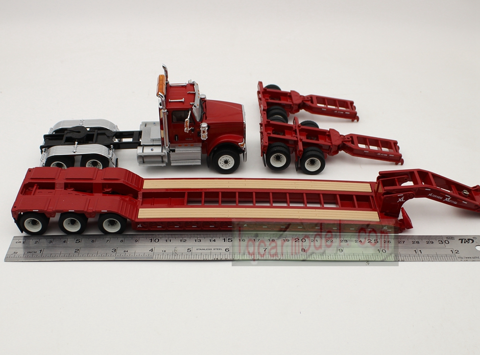 1/50 Diecast Masters DM 71016 INTERNATIONAL HX520 TANDEM TRACTOR XL 120 LOW PROFILE HDG TRAILER 