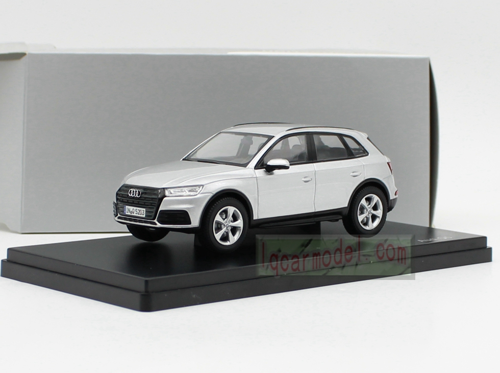 1/43 Scale AUDI Q5 SUV Diecast Car model Silver 