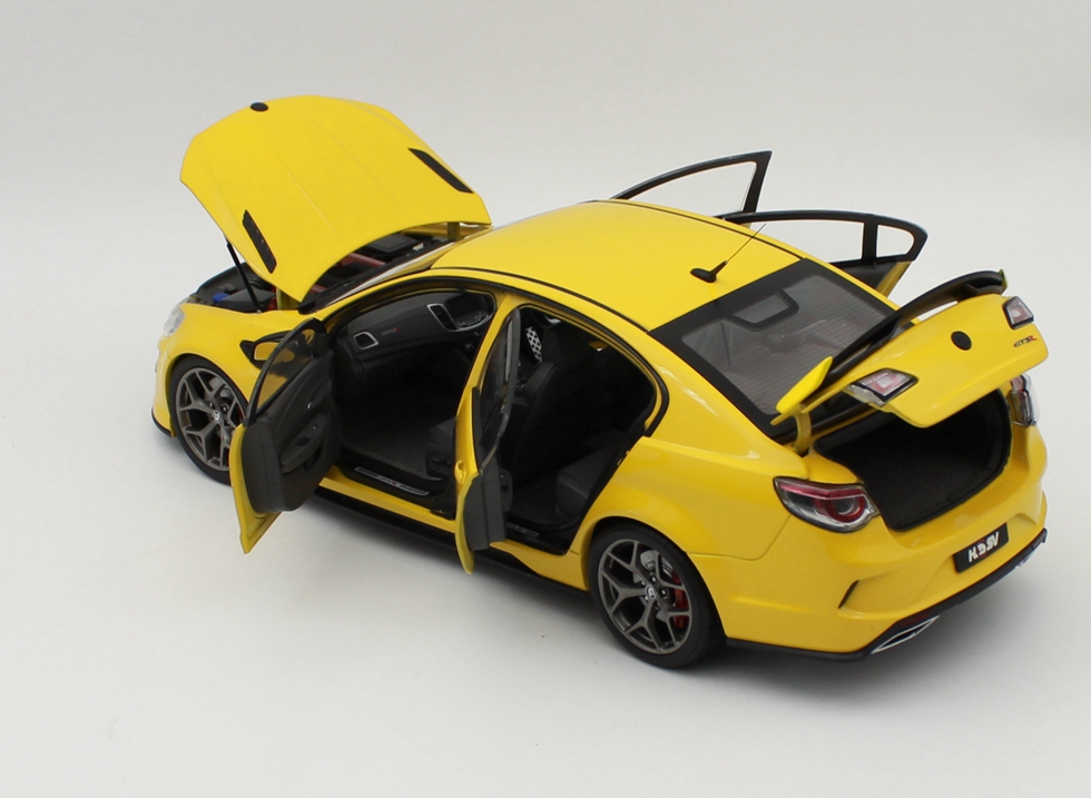 1/18 BIANTE Holden HSV GTSR HERON Car Model Diecast Yellow color 