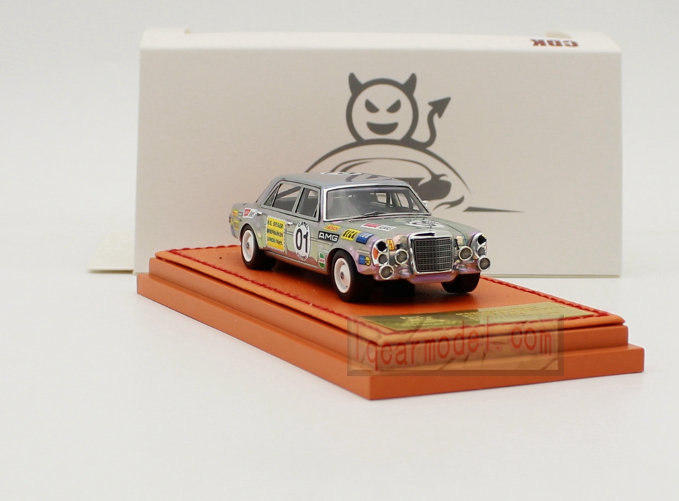 1/64 CDK MERCEDES BENZ 300 SEL 6.8 AMG 1971 #01 Resin Diecast Car Model