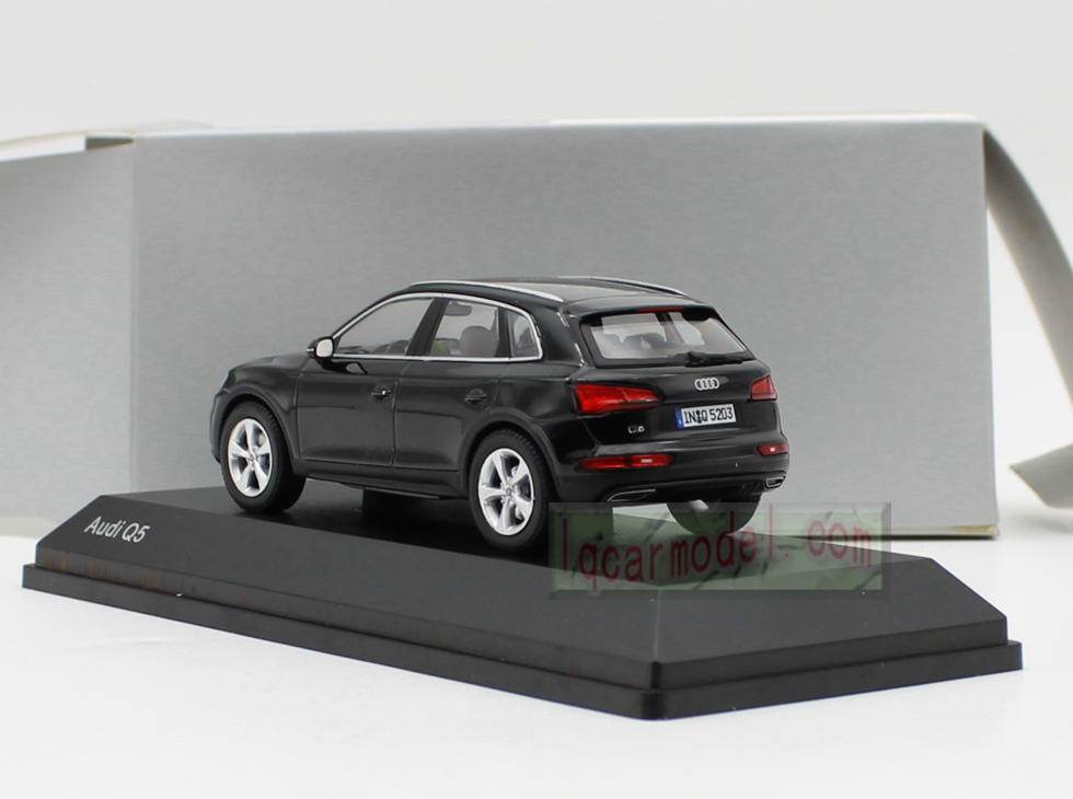 1/43 Scale AUDI Q5 SUV Diecast Car model Black 