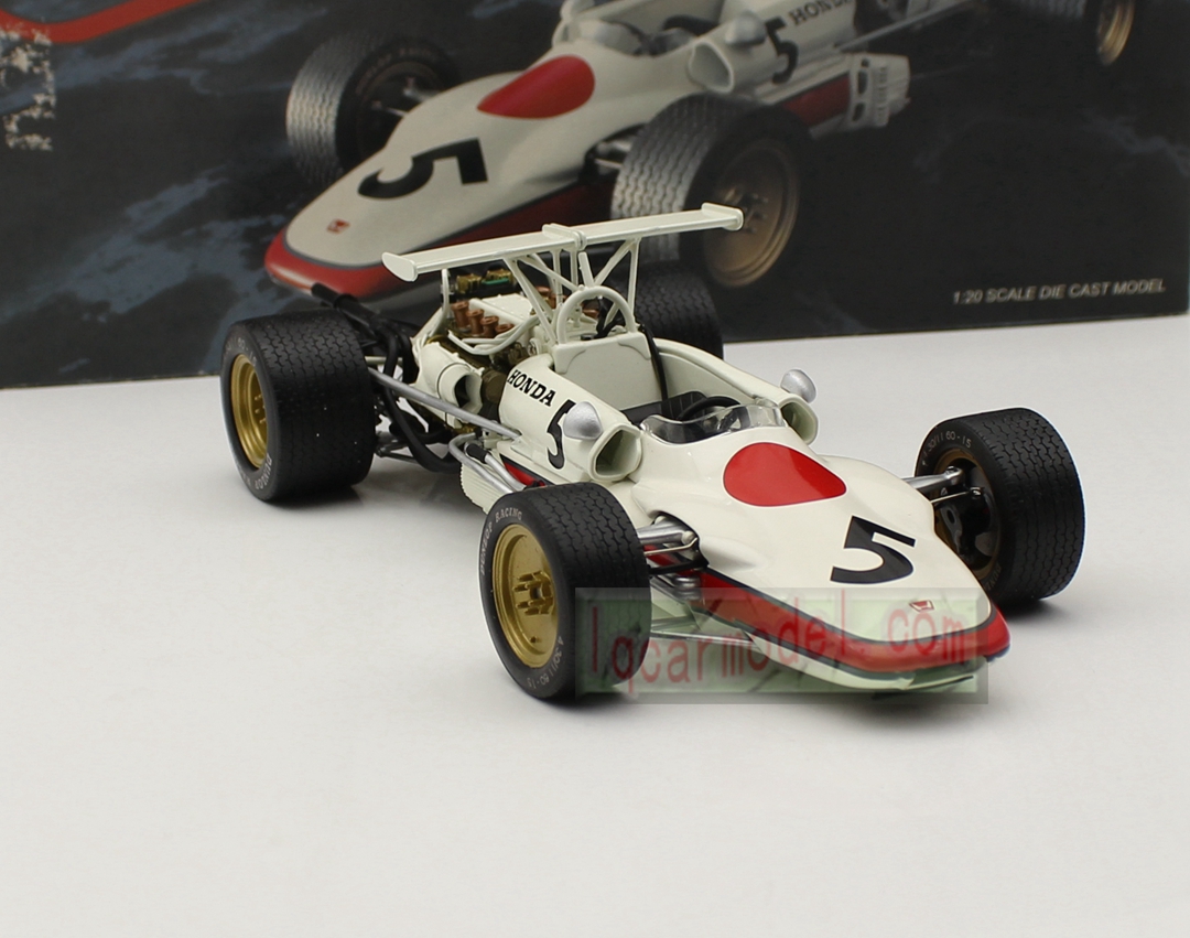 This model is rare, Produced in 2010, the paint has small rashes, Please look the picture 2-3 .