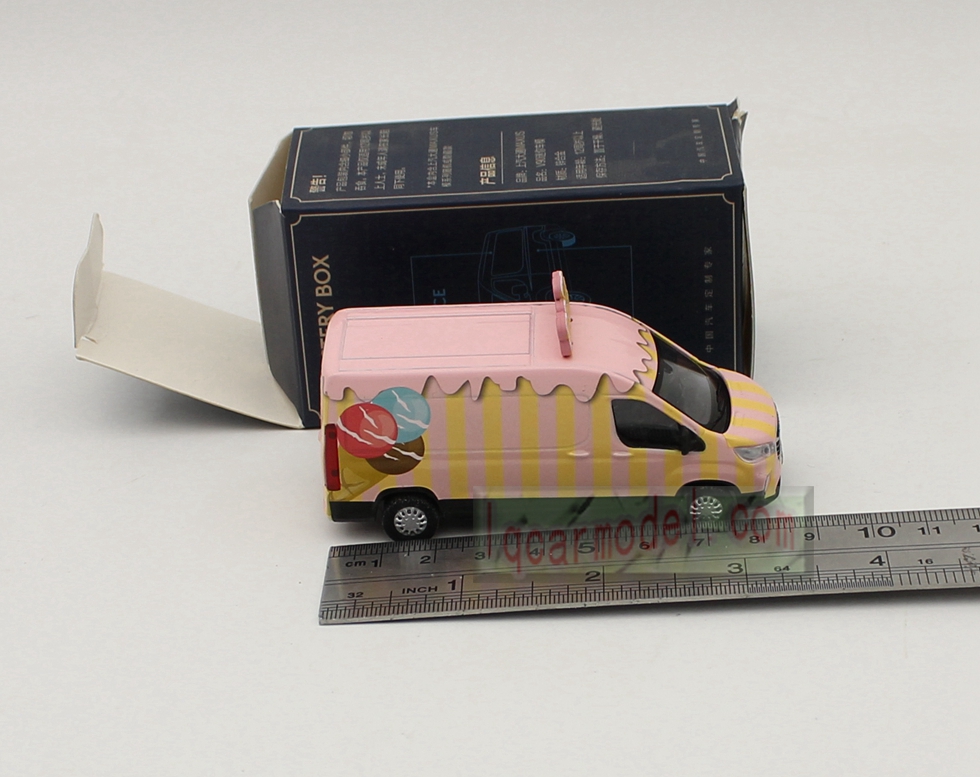 1/64 Scale MAXUS V90 Car Model Diecast pink color