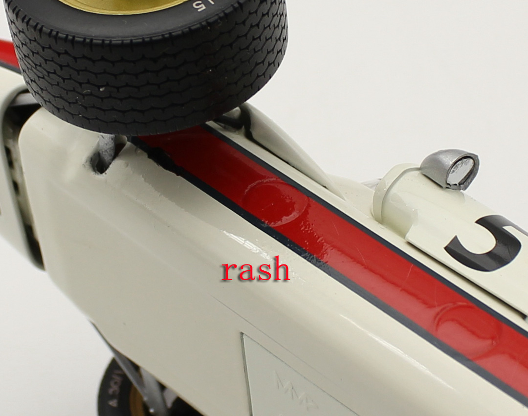 This model is rare, Produced in 2010, the paint has small rashes, Please look the picture 2-3 .