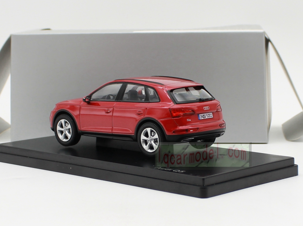 1/43 Scale AUDI Q5 SUV Diecast Car model Red