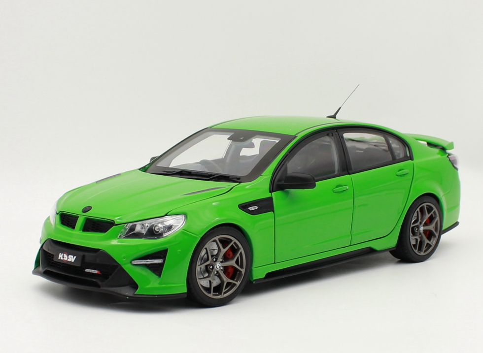 1/18 BIANTE Holden HSV GTSR HERON Car Model Diecast Green color