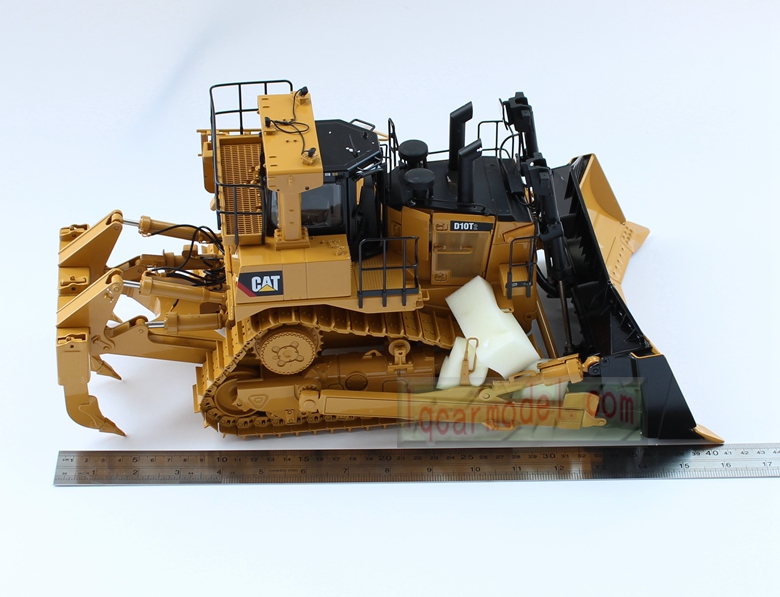 1/24 Scale CCM Caterpillar CAT D10T2 DOZER WITH RIPPER PRECISION DIE-CAST
