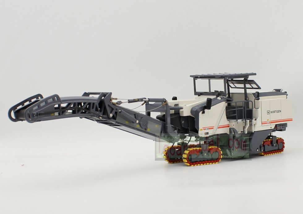 1/35 Scale WIRTGEN W 195 W195 COLD MILLING MACHINE Diecast Model Rare !