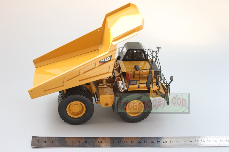 1/48 Caterpillar 777G Dump Truck CCM Diecast 2016