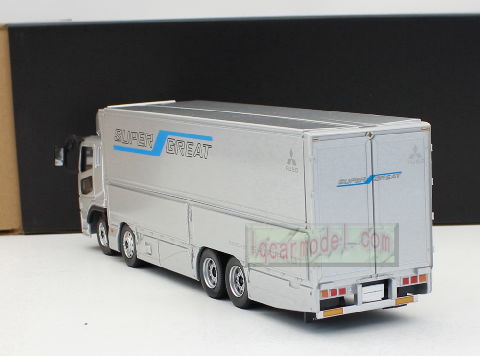 1/43 Scale MITSUBISHI FUSO TRUCK SUPER GREAT Diecast Model Silver color
