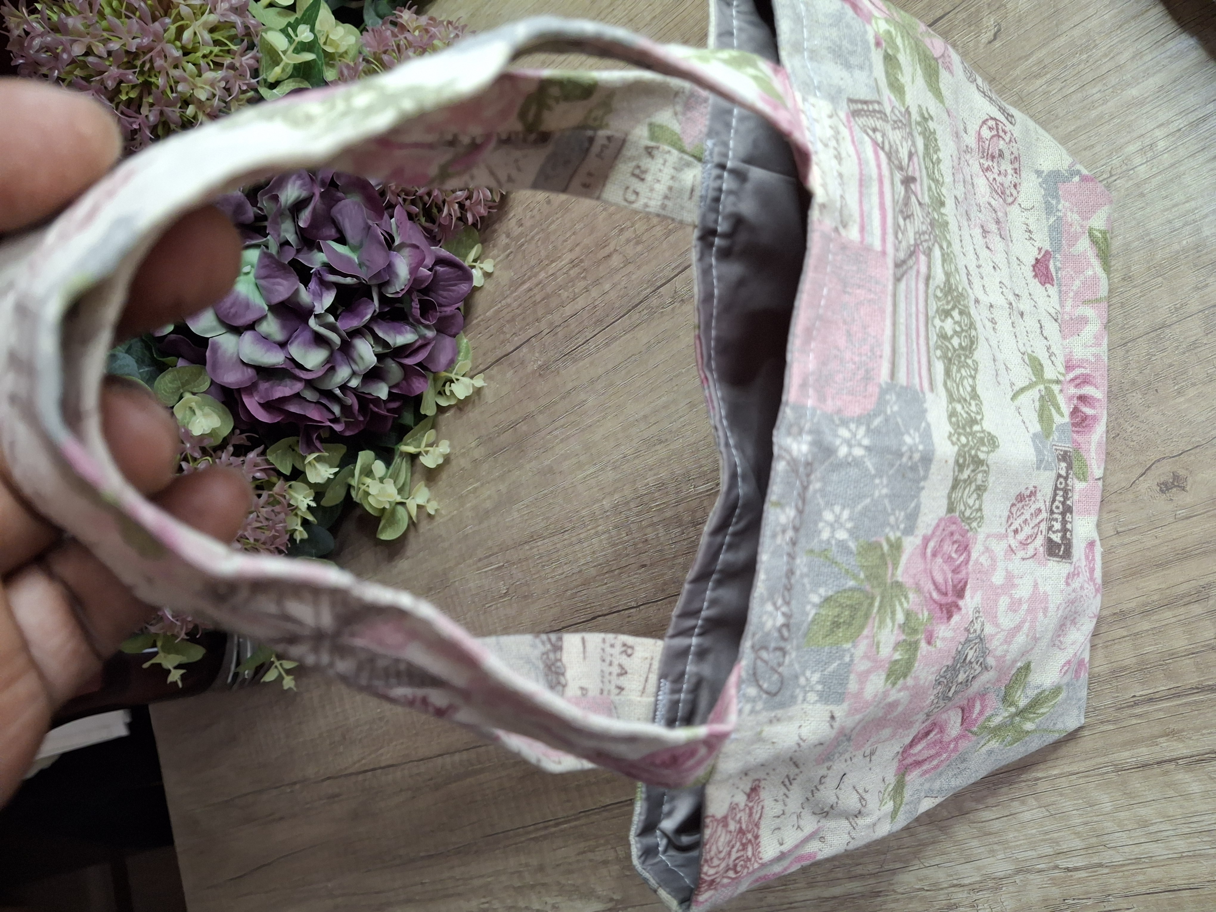 Bolsa de tecido floral