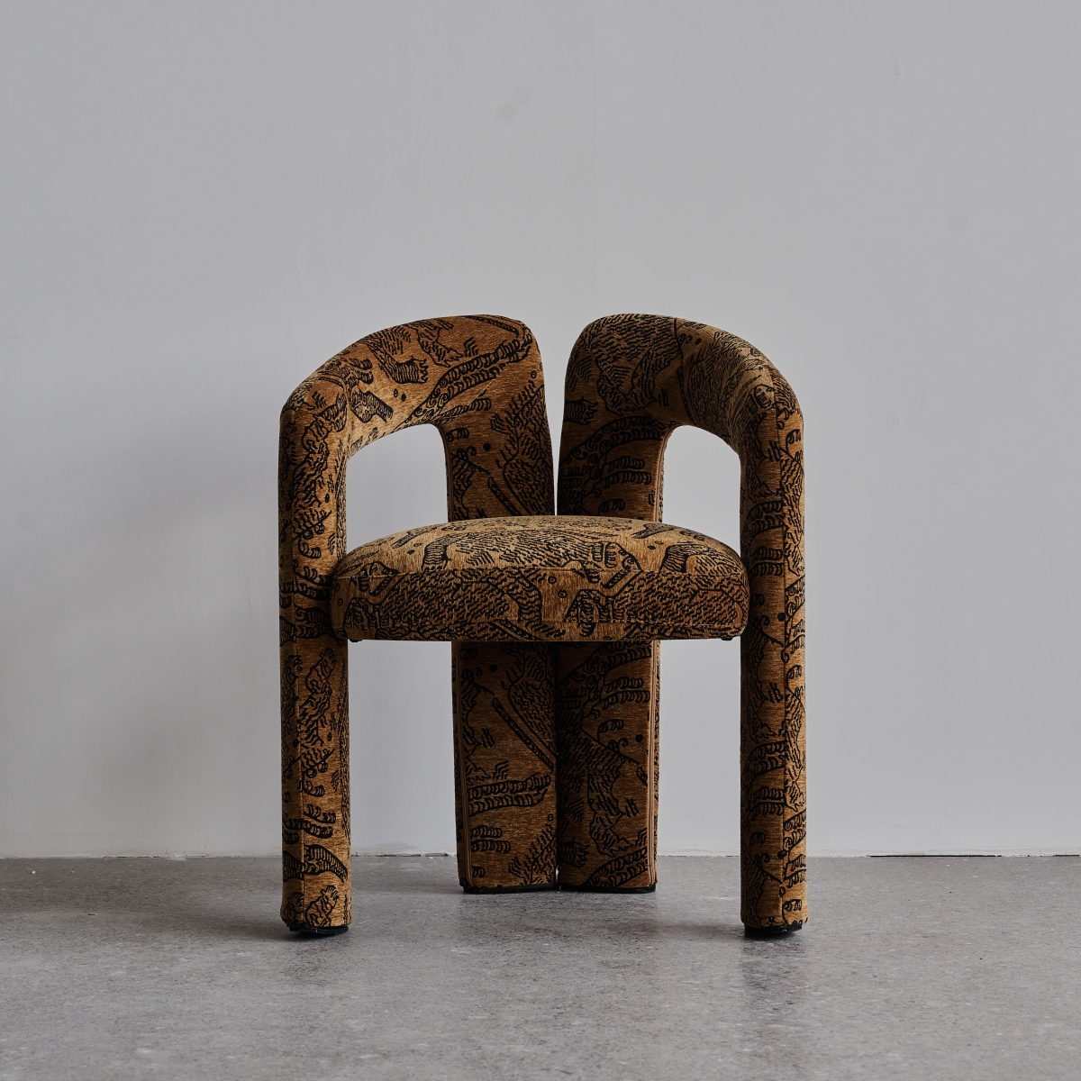 AC002 Armchair