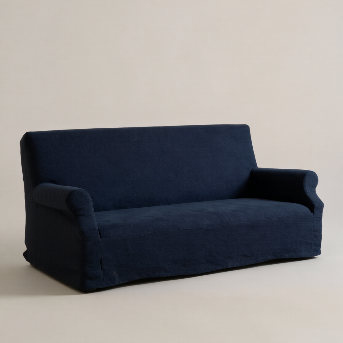 JS091 QUEEN SOFA with Wheels