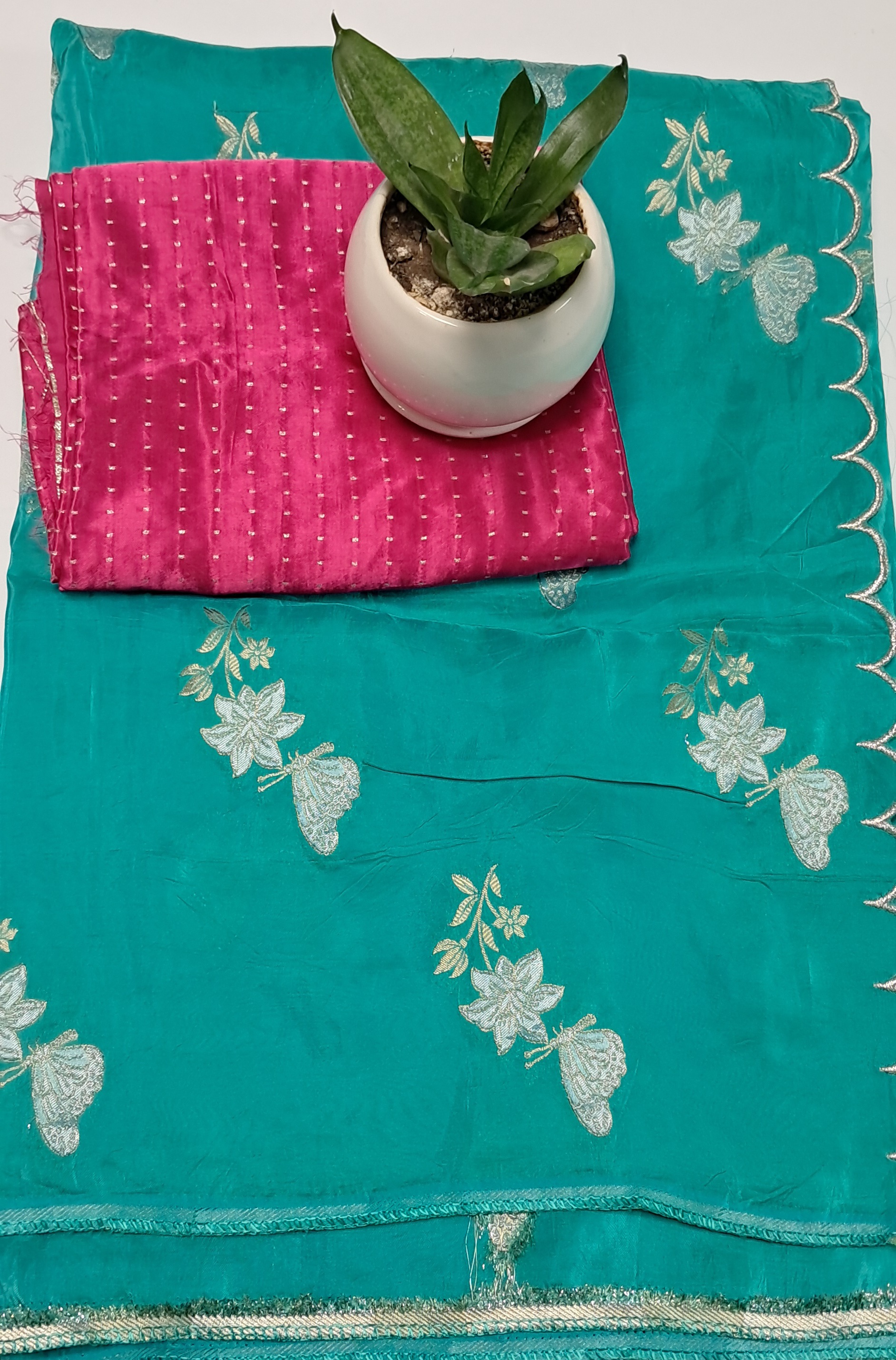 Crepe Dola Silk(Pattu) Saree