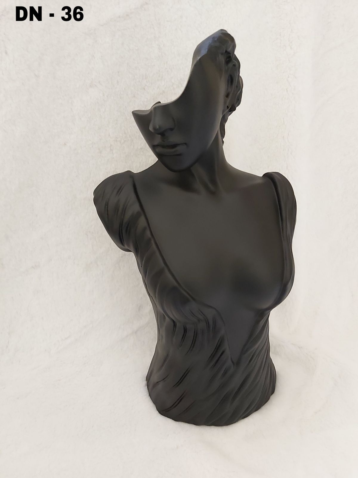 Resin Necklace Display Mannequin for jewellery 