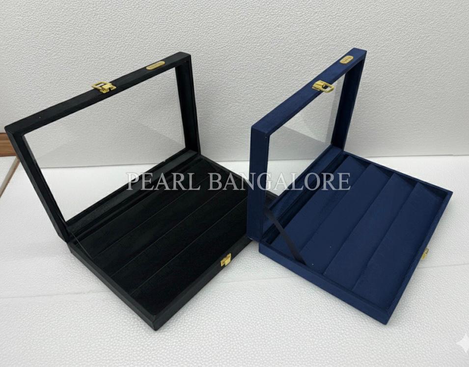 Earring glass box 