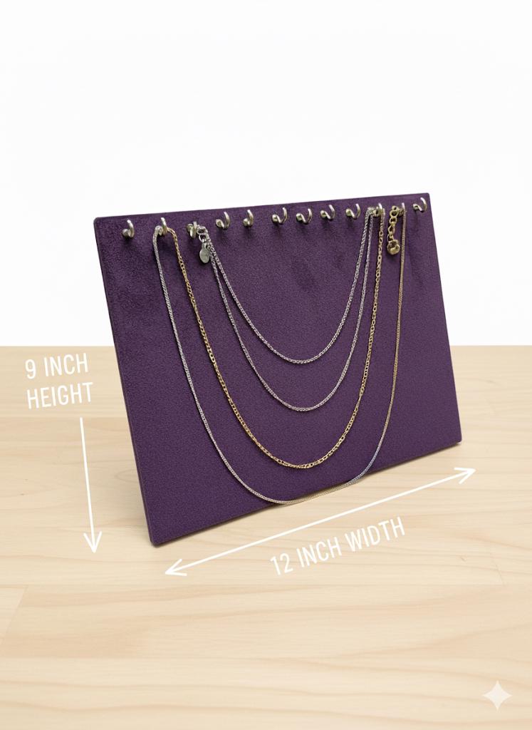 Elegant necklace display stand 