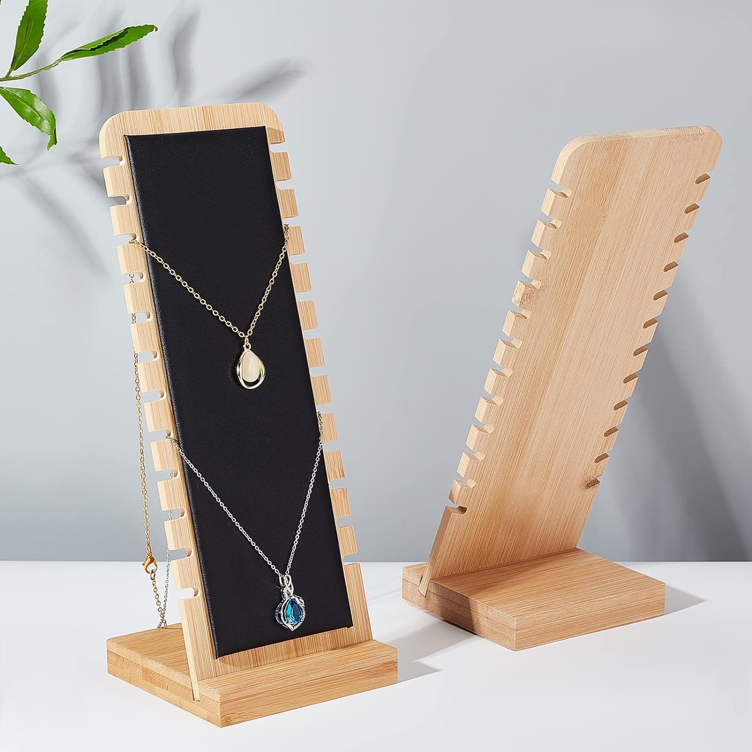  Pendents wooden Jewelry Display 