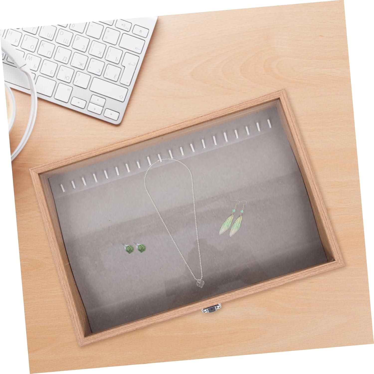 Necklace Display Jewelry Display glass box 