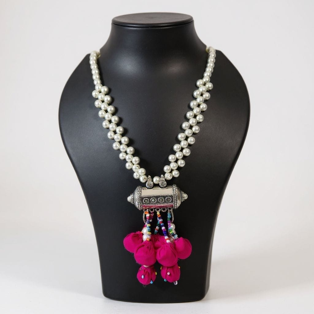 Handcrafted Pearl Bead Necklace