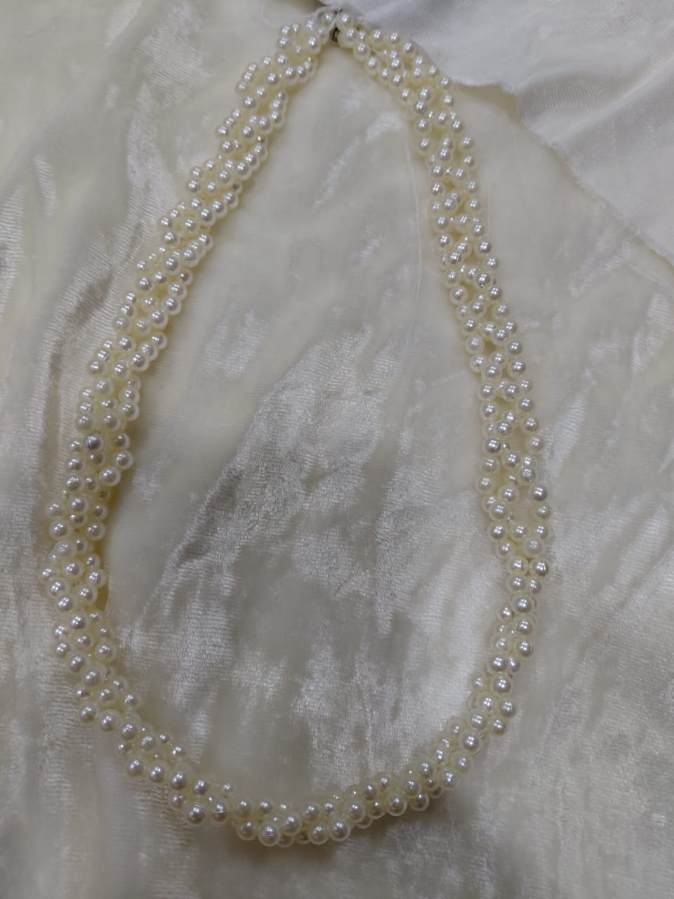 Elegant Pearl Beaded Necklace