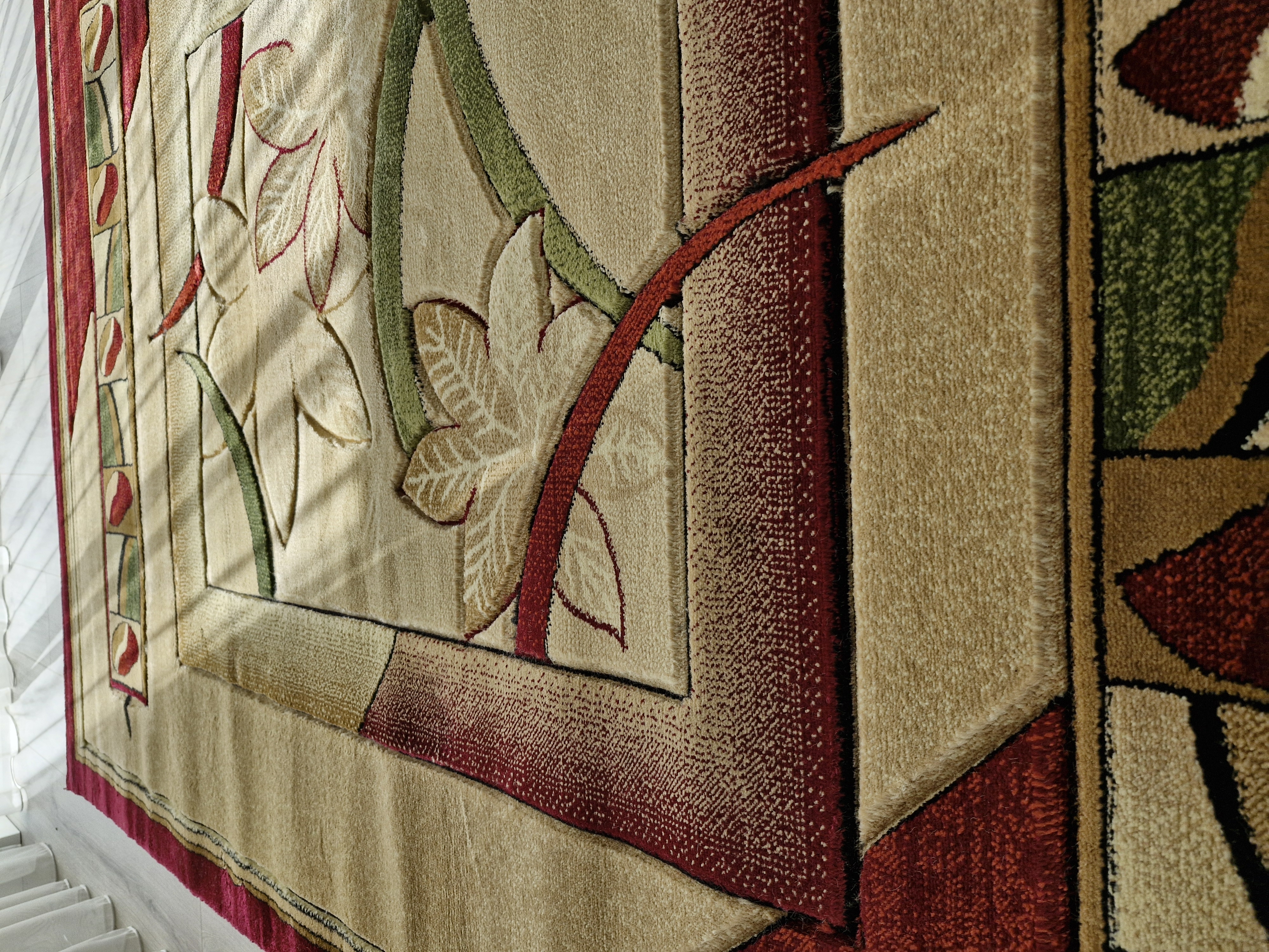 Klasikinis bordo kilimas "Gėlės"