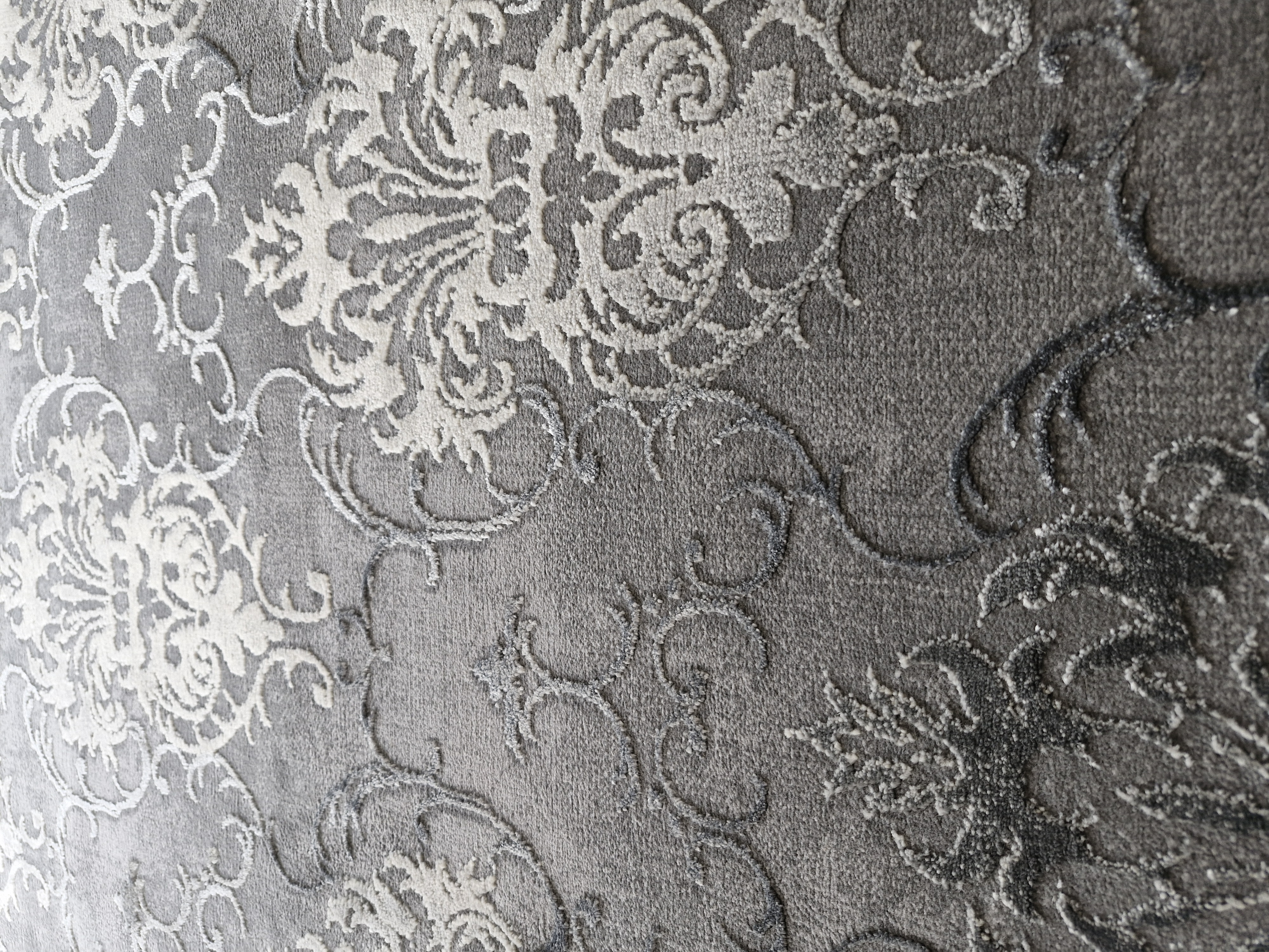 Rytų ornamentas "Pilka žvakė"