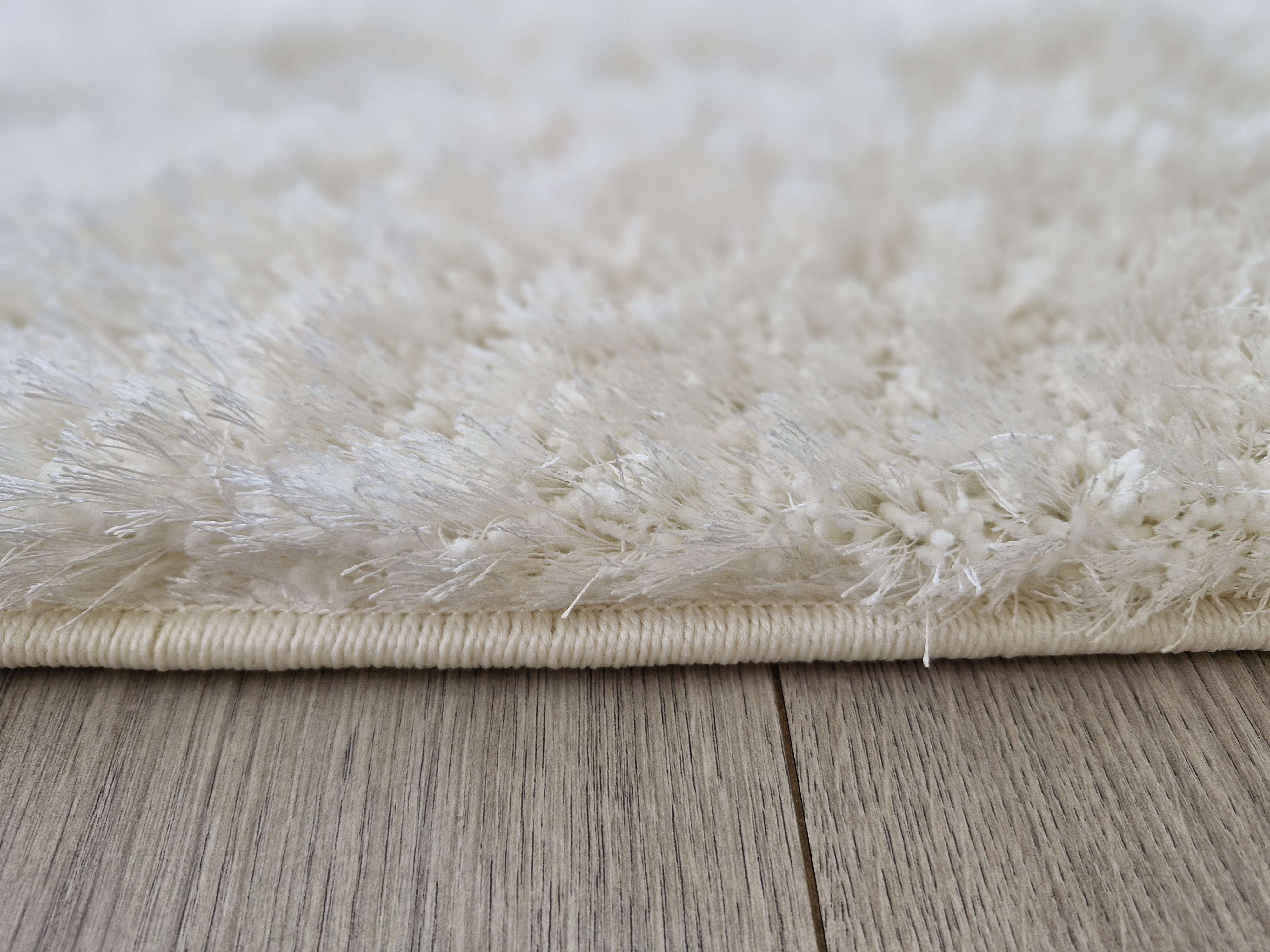Kilimas "Lyg iš pieno plaukęs"