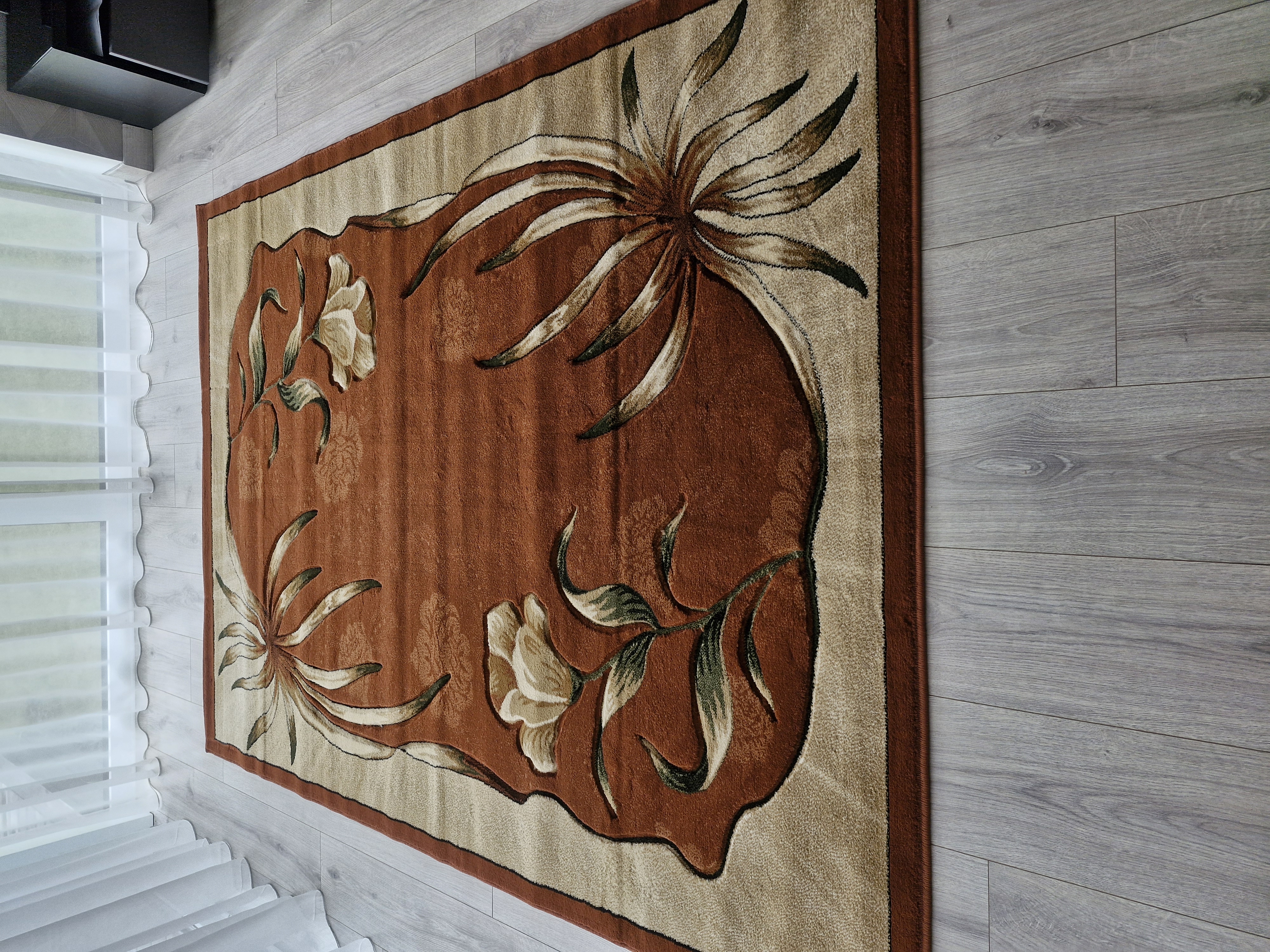 Kilimas "Ruda gėlė"