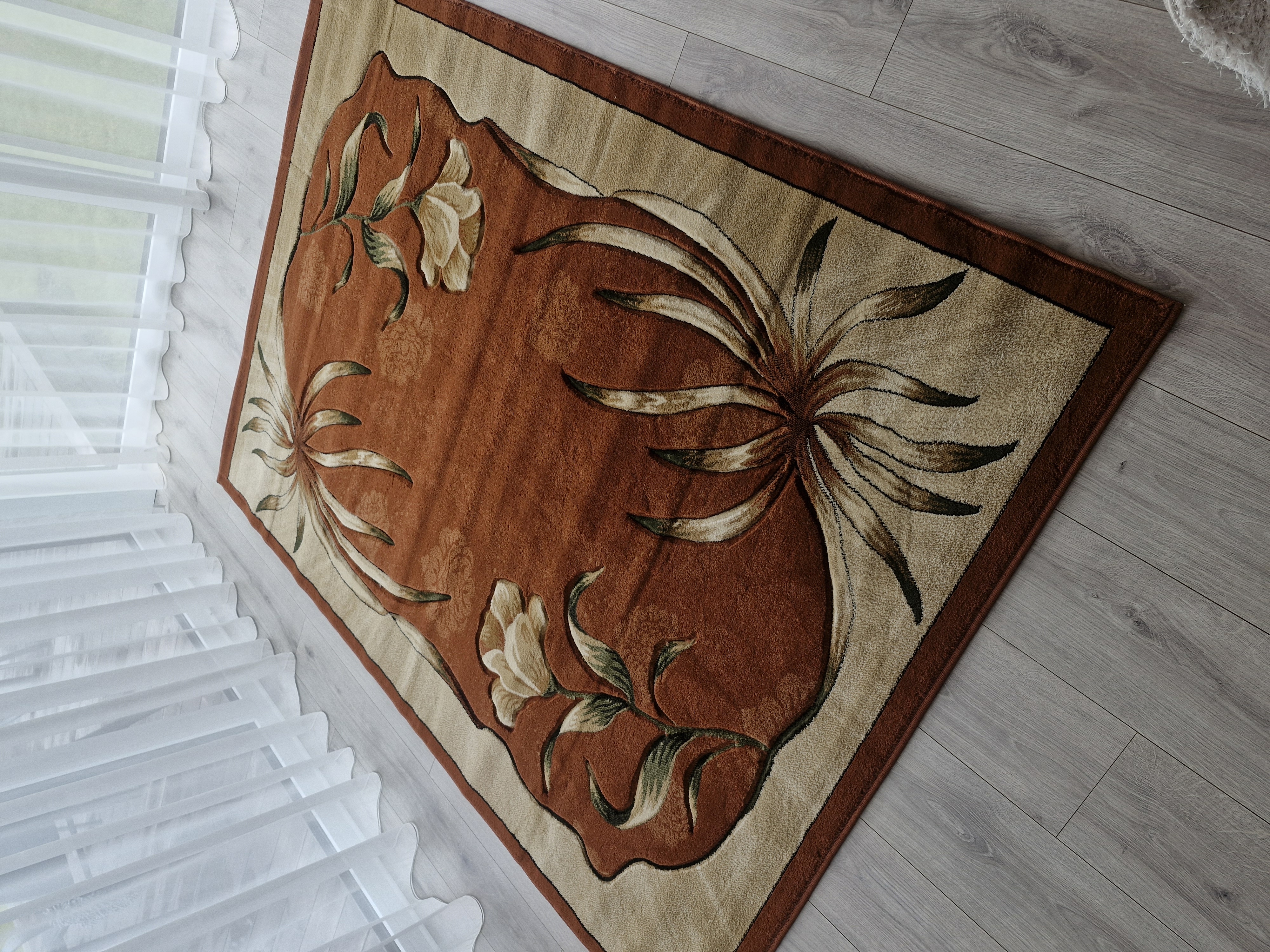 Kilimas "Ruda gėlė"