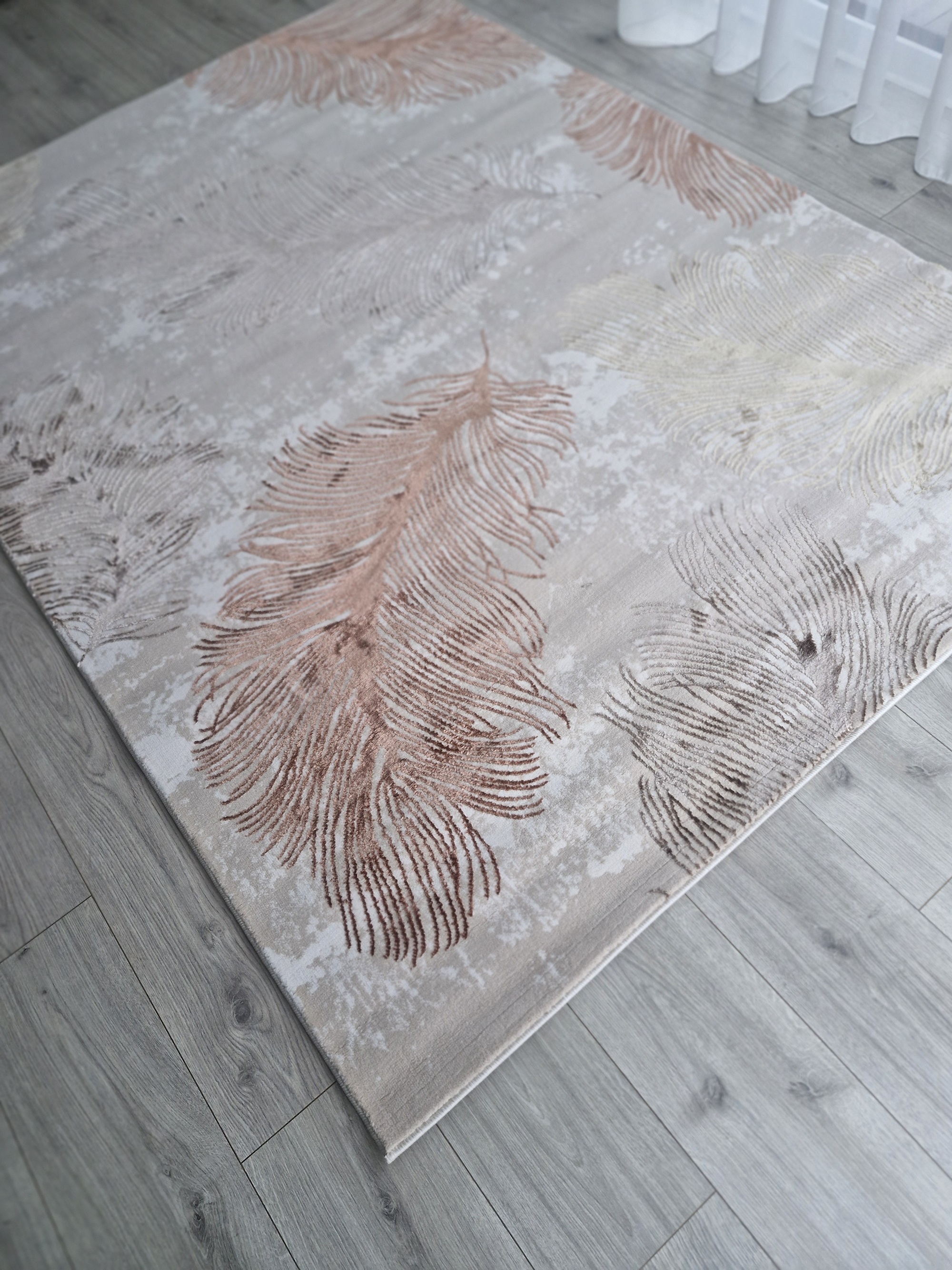 Kilimas "Pastelinės plunksnos"