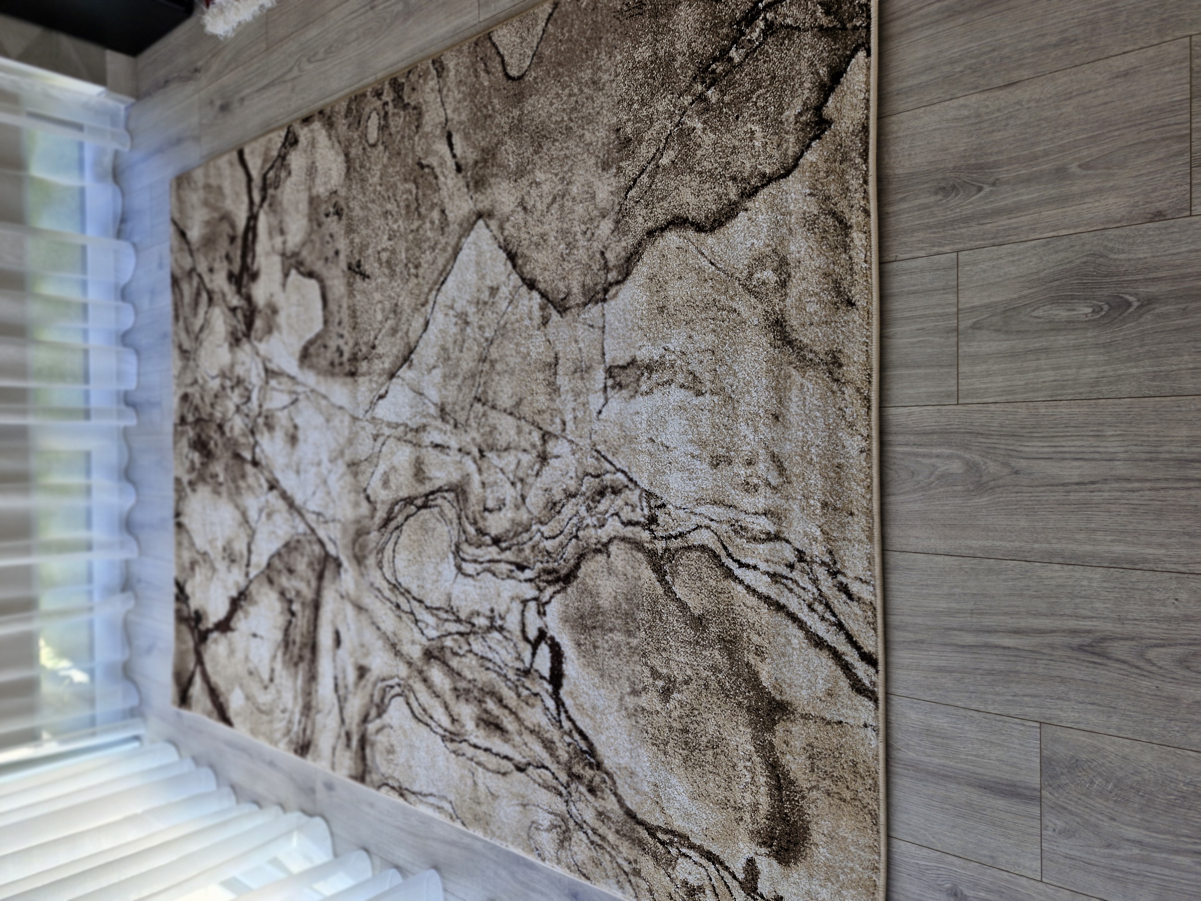 Turkiškas kilimas "Nuostabus smėlio chaosas"