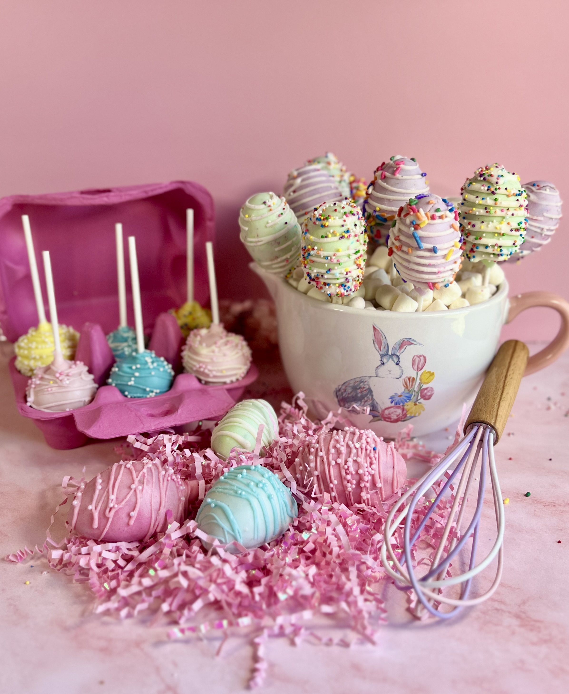 Easter Cake Pops and Eggs Shape Eggs