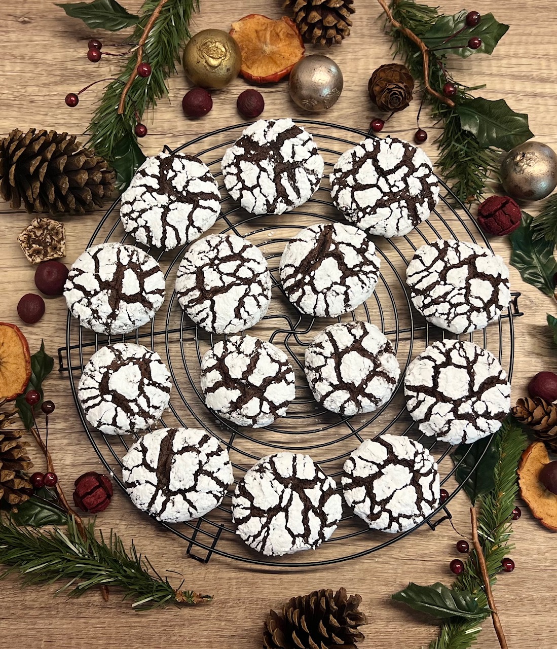 Chocolate Crinkle Cuties