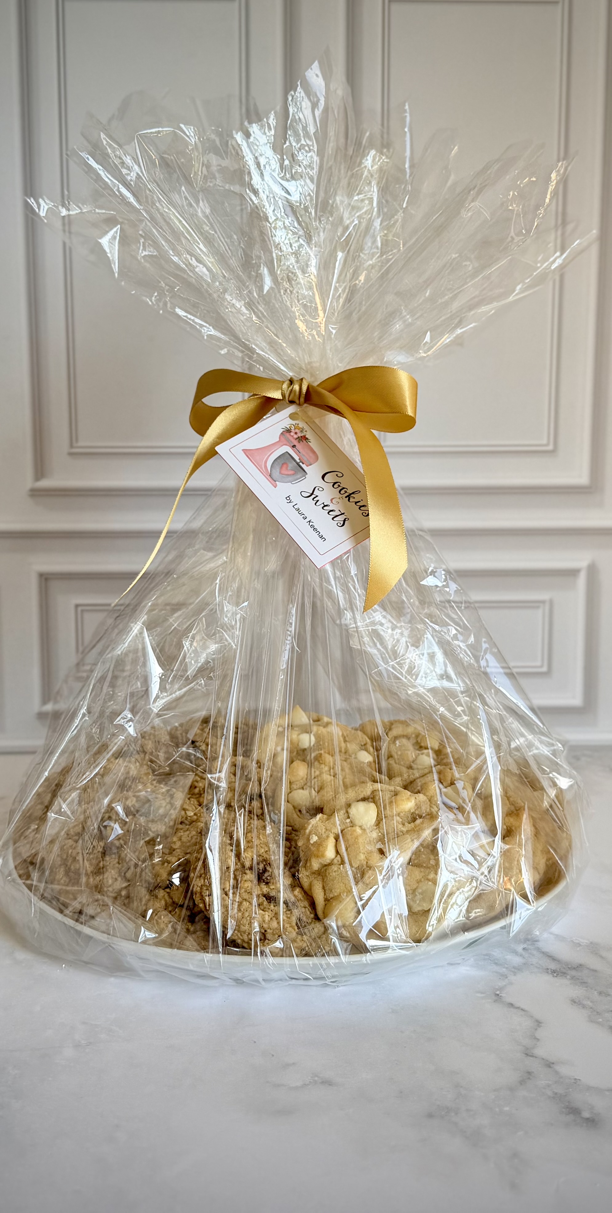 Professional Gift Wrapping & Bows