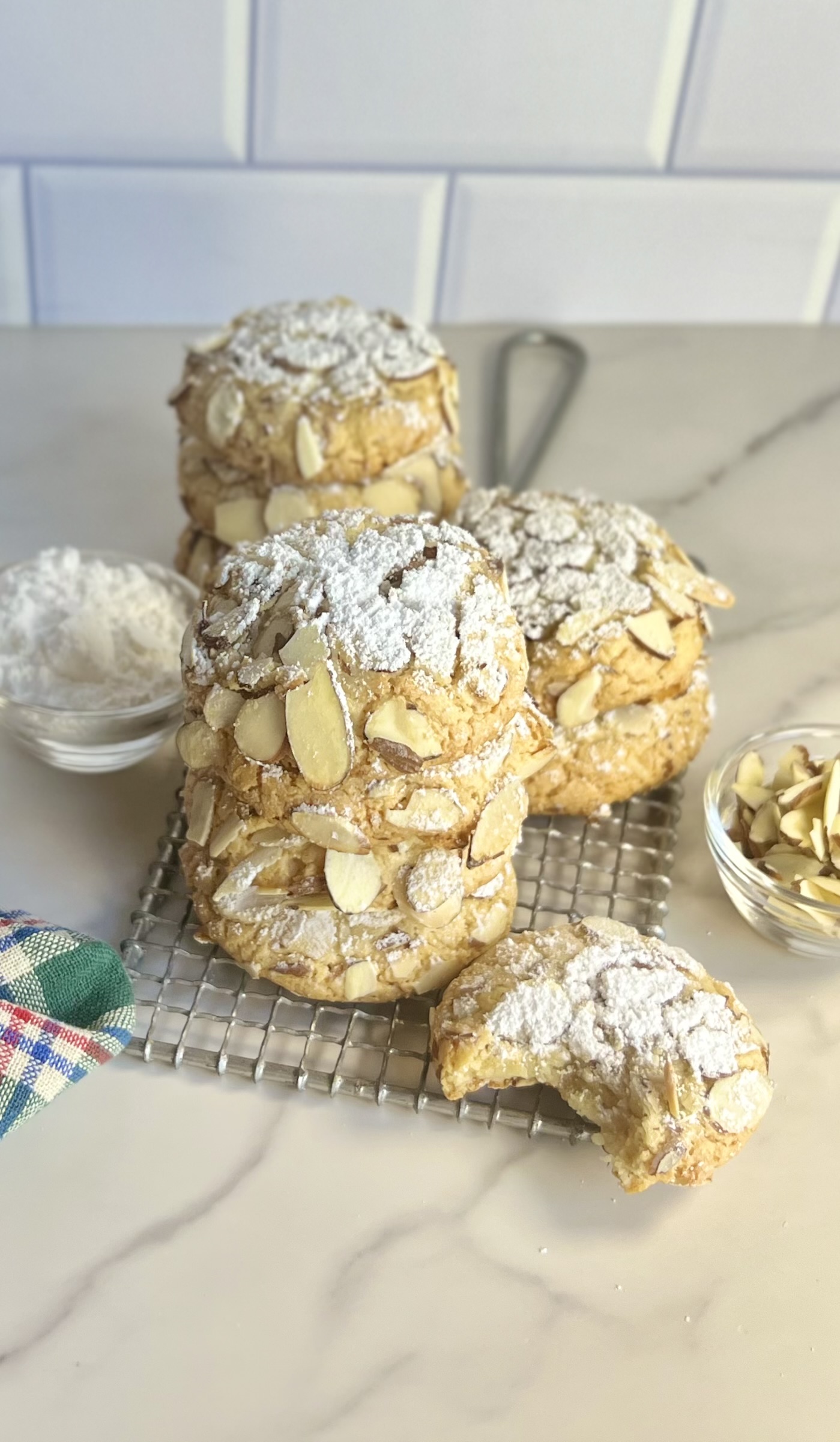 Chewy Italian Almond Cookies