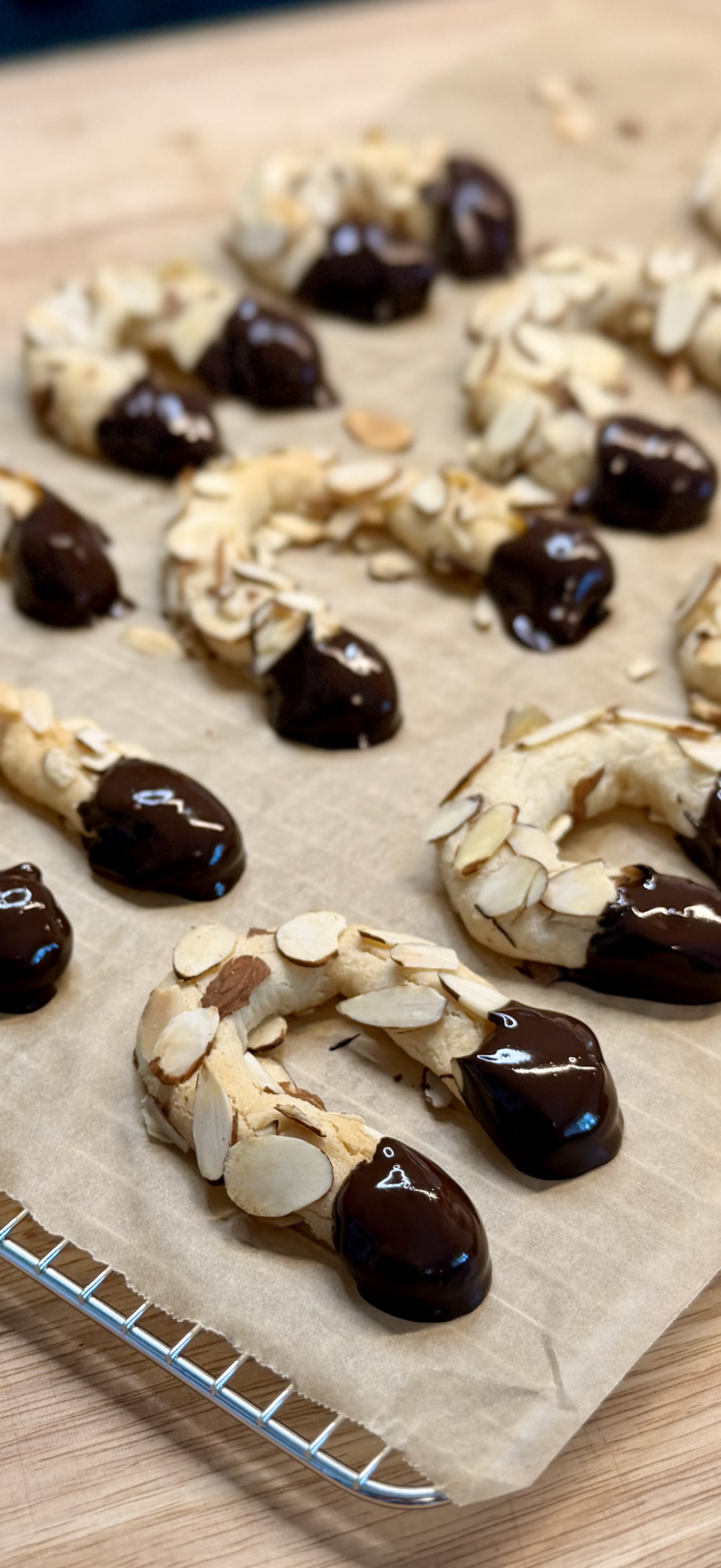 Gluten- Free Almond Horn Cookies