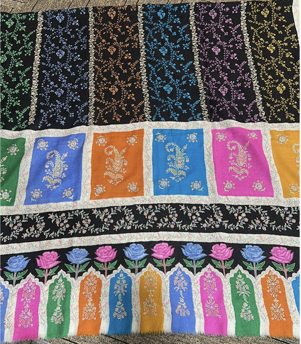 Sozni Hand-Embroidered Pashmina Kalamkari Shawl