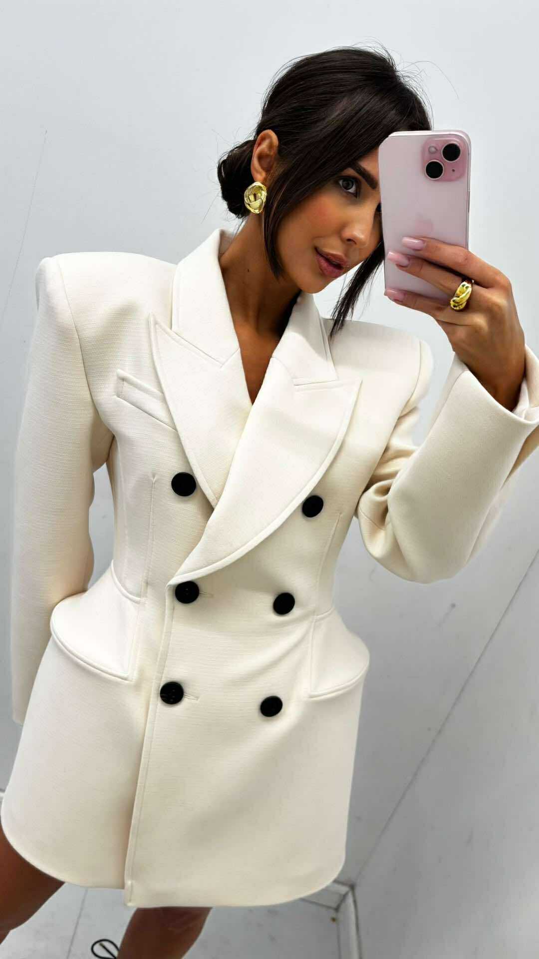 Formuotas švarkas suknelė | White