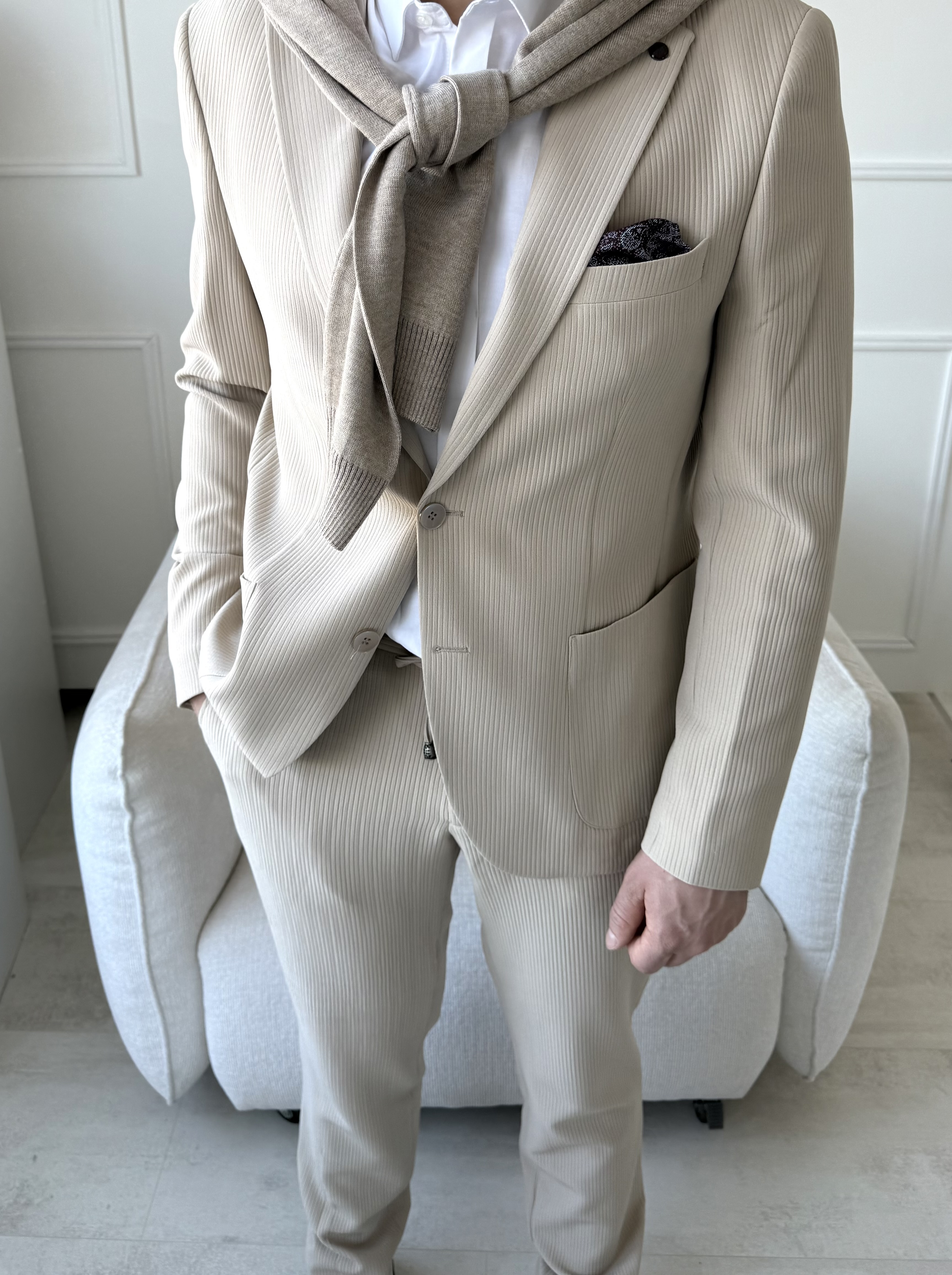 Vyriškas beige elegantiškas kostiumas | 194