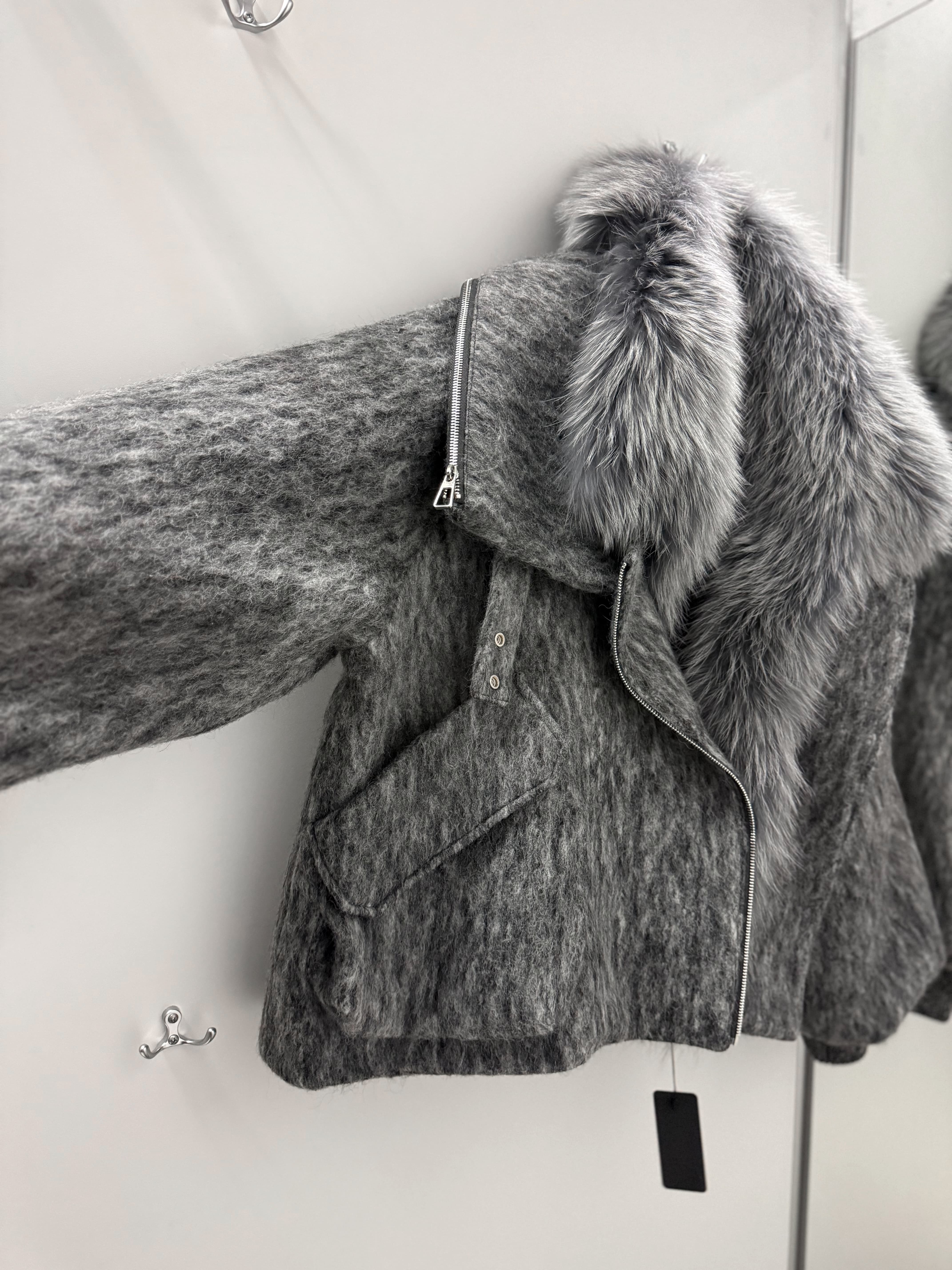 Įspūdingas paltas Grey 