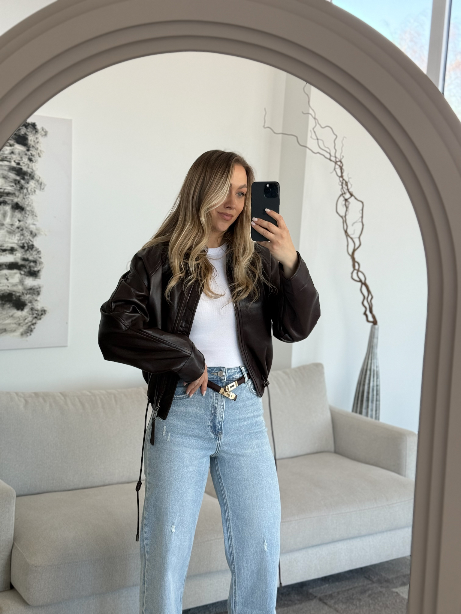 Tiesaus kirpimo džinsai aukštesniu liemeniu | 307