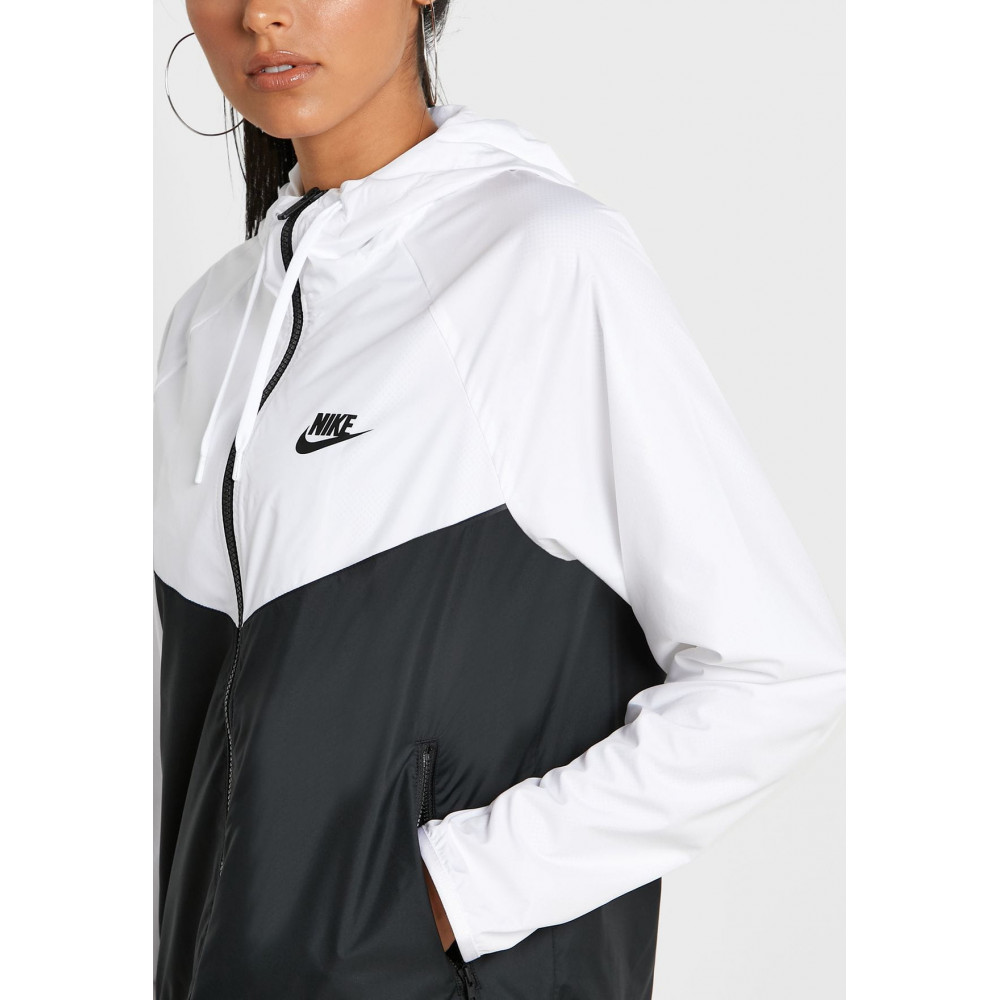 Moteriška lengva - Nike striukė