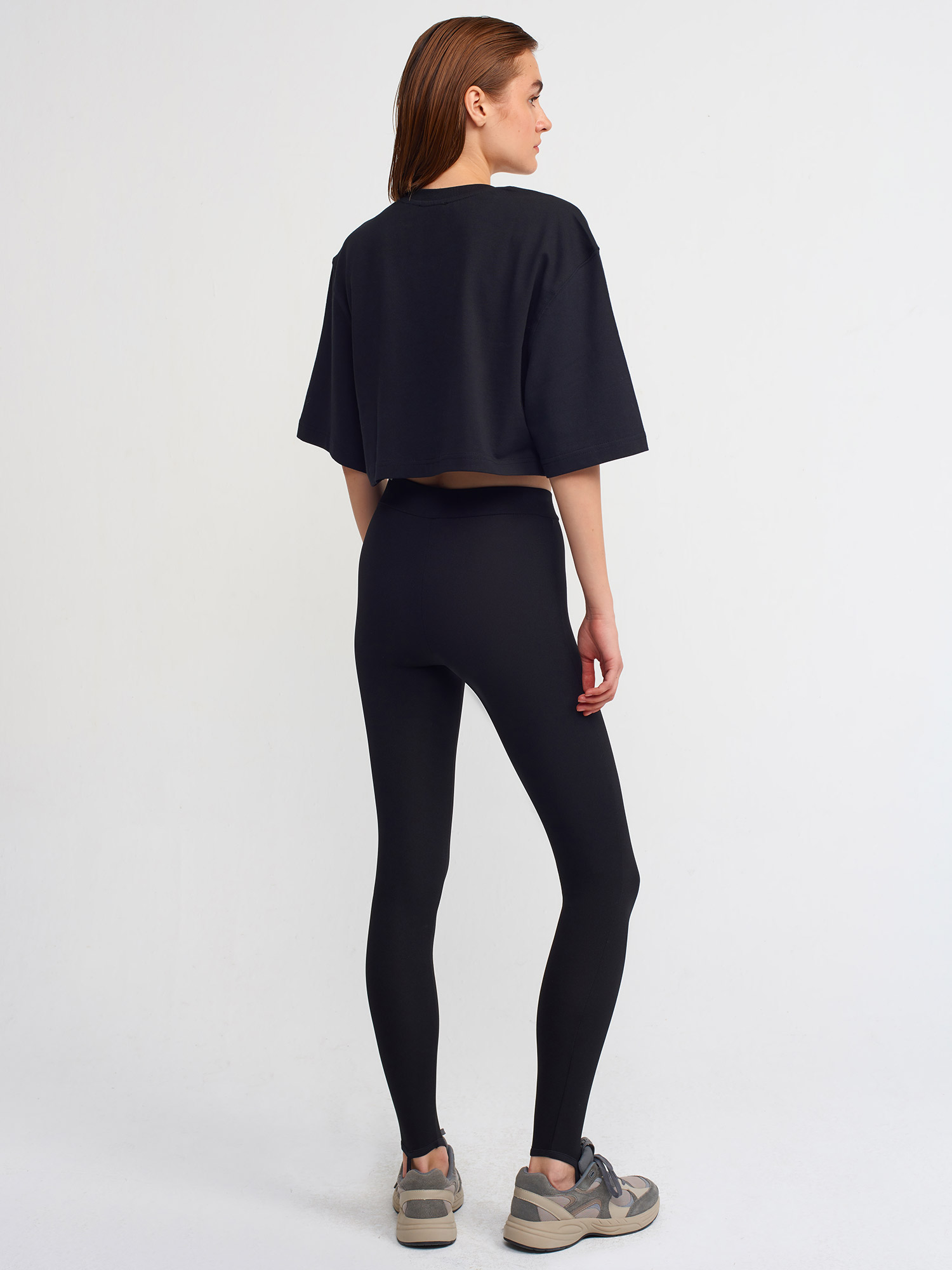 Tamprės su kilpa Juodos ir Rudos