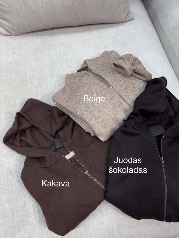 Megztas kostiumėlis 3 spalvos
