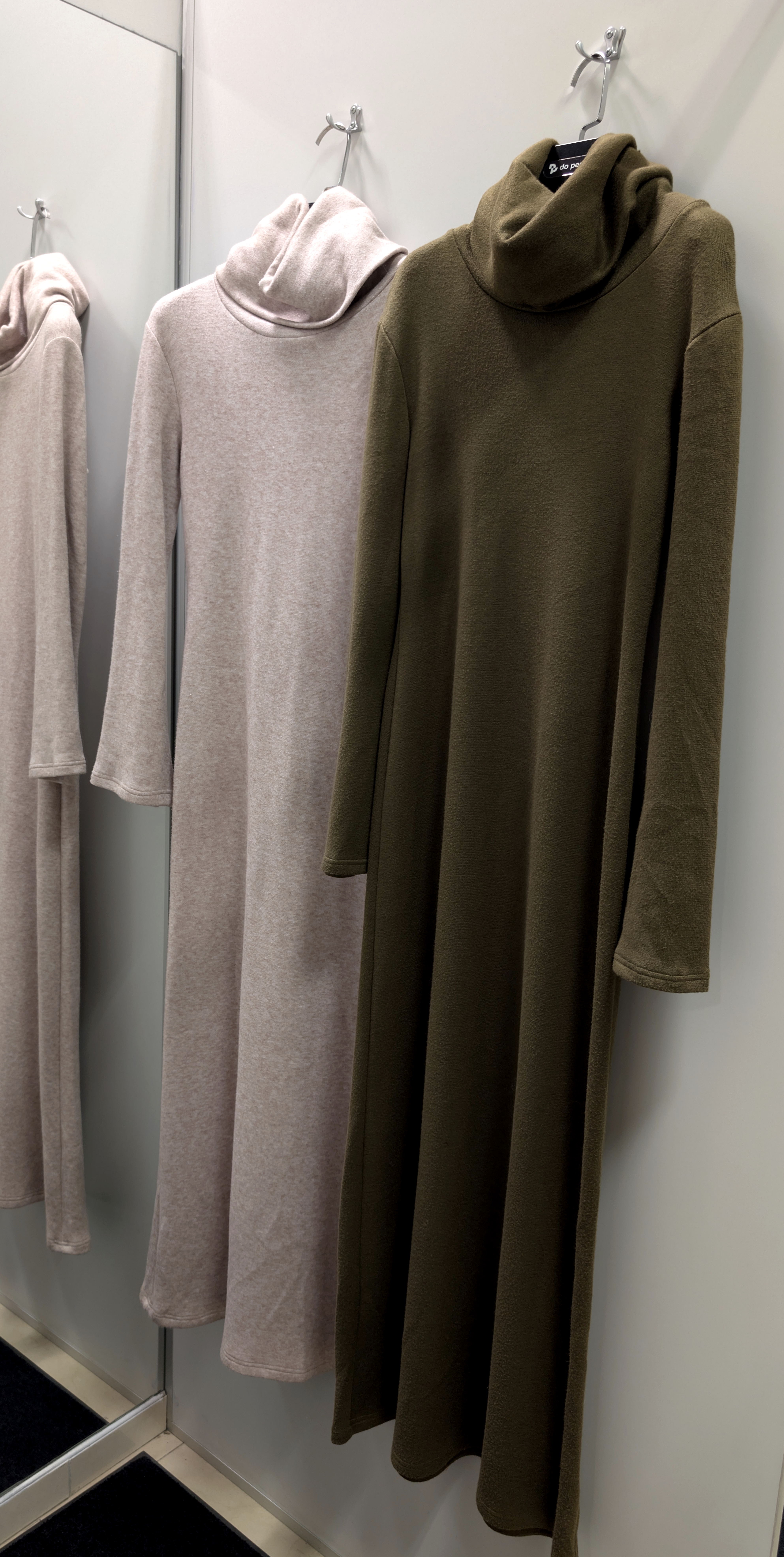 Moteriška šilta suknelė maxi elegant