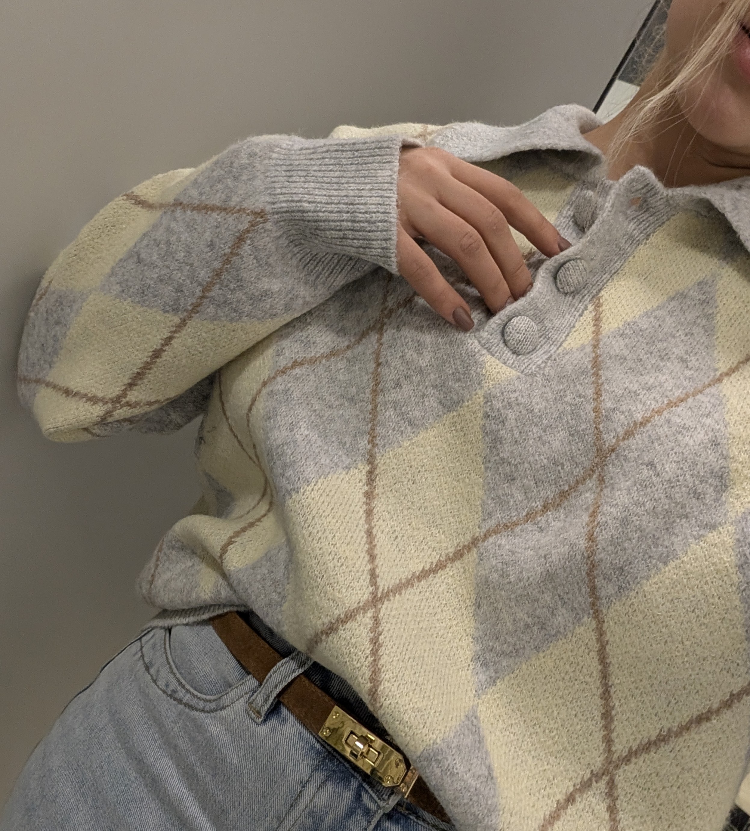 Vintažinis megztukas su rombais